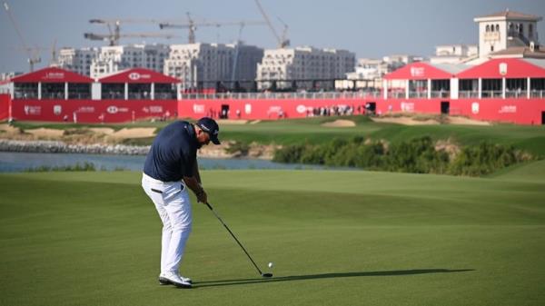 Shane Lowry is tied for third heading into Sunday at Yas l<em></em>inks